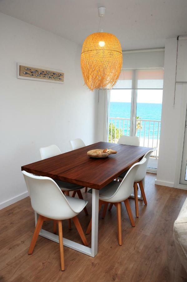 Apartamento Frente Al Mar Canet De Mar Dış mekan fotoğraf